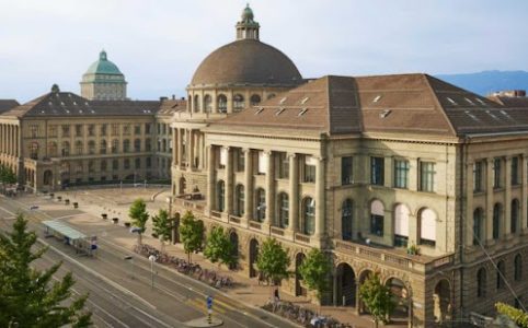 10 Universitas Terbaik di Swiss untuk Siswa Internasional